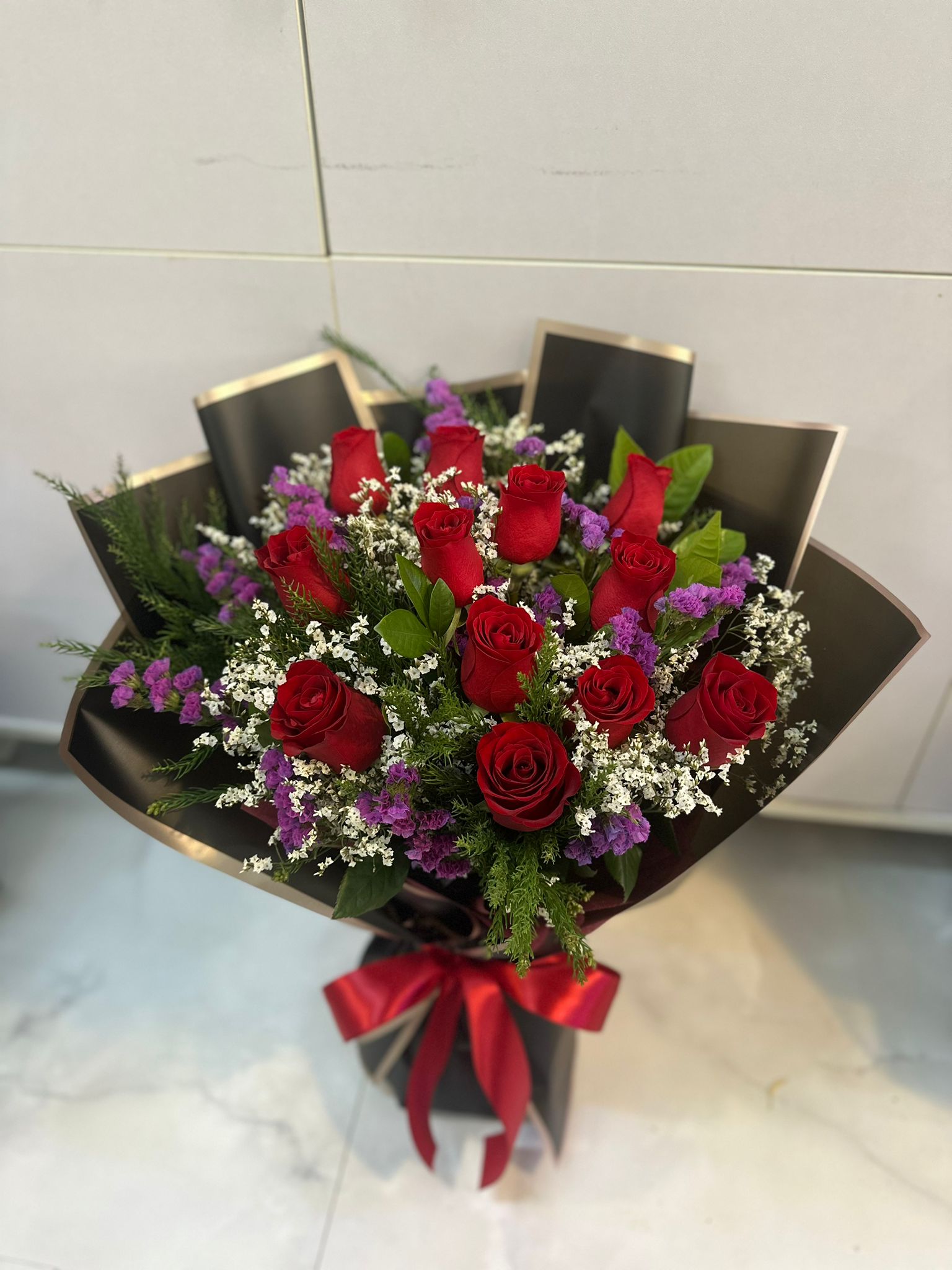 12 pcs Roses Bouquet (Color at Your Choice)